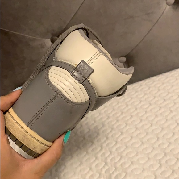 Nike heel sneakers - Picture 3 of 3